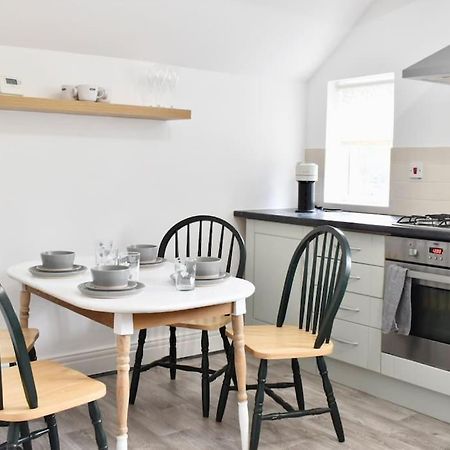 2 Bedroom Apartment In Gateshead Kültér fotó