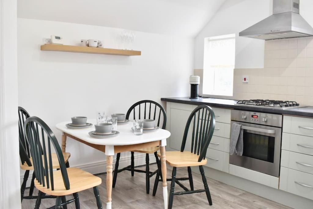 2 Bedroom Apartment In Gateshead Kültér fotó